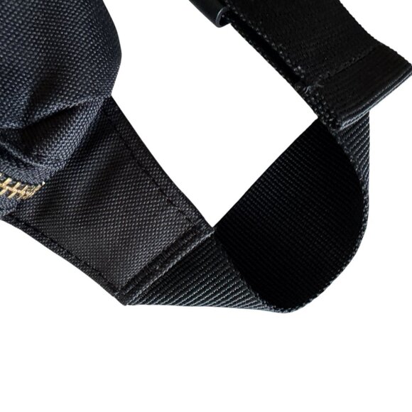 Herschel Fifteen Waist Pack Black 2.0L Fanny Pack Chest Bag Travel Zip Adjust - Picture 10 of 14